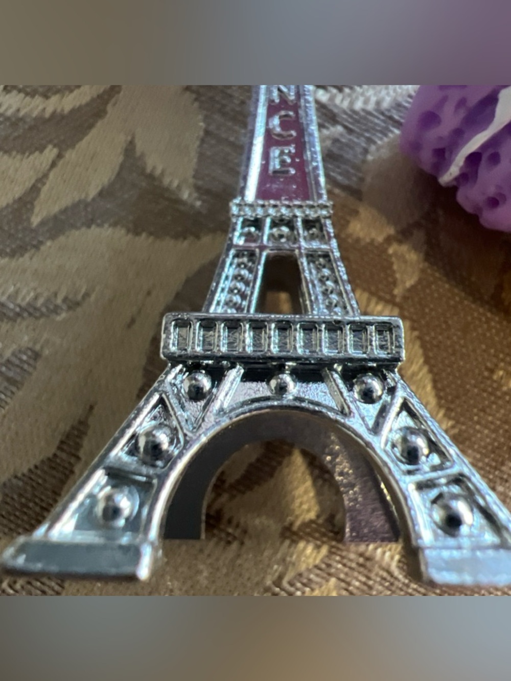 France Three Macaroons Eiffel Tower Silver  Tone Keychain Charm - Picture 3 of 9